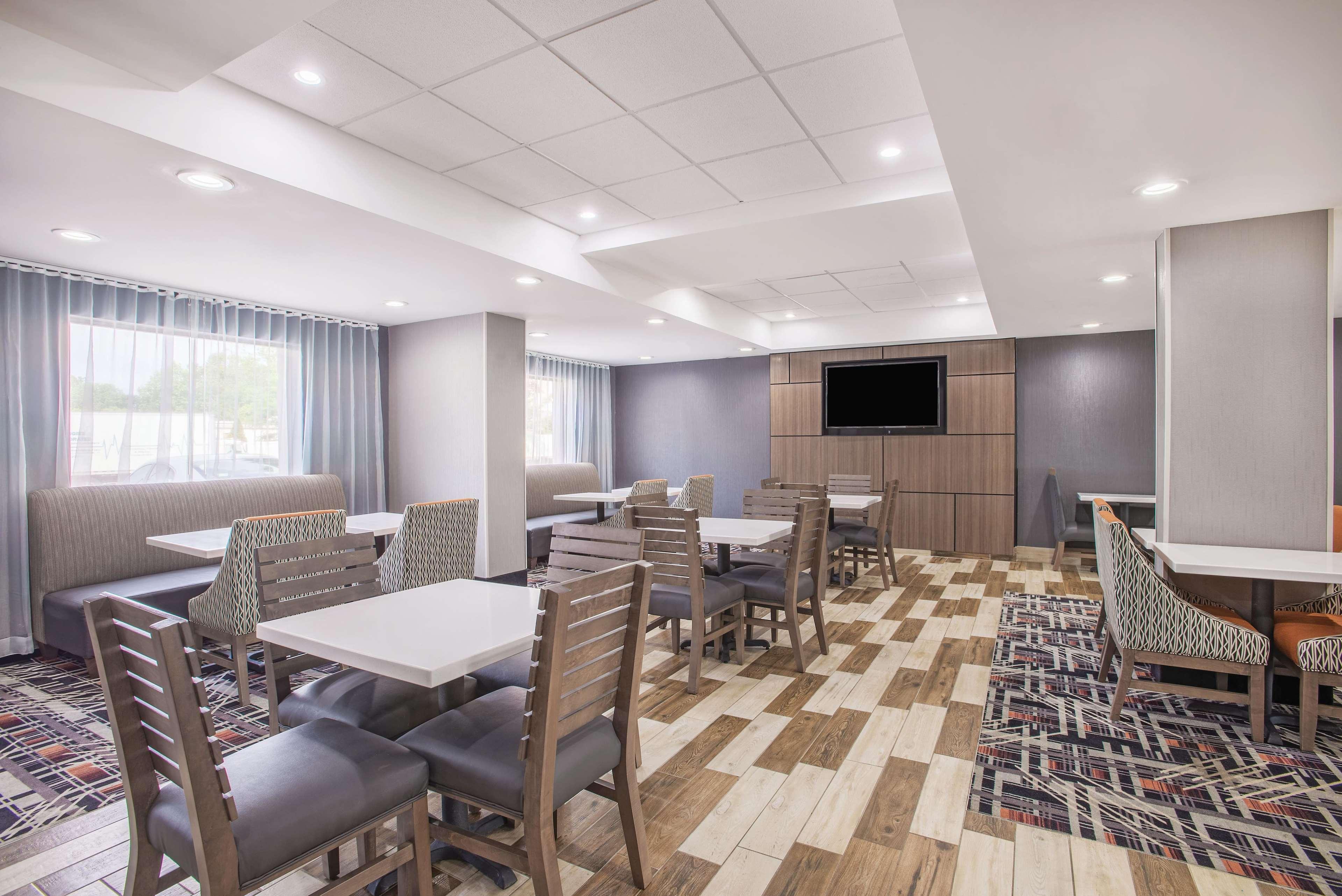 La Quinta Inn & Suites By Wyndham Dc Metro Capital Beltway Capitol Heights Ngoại thất bức ảnh