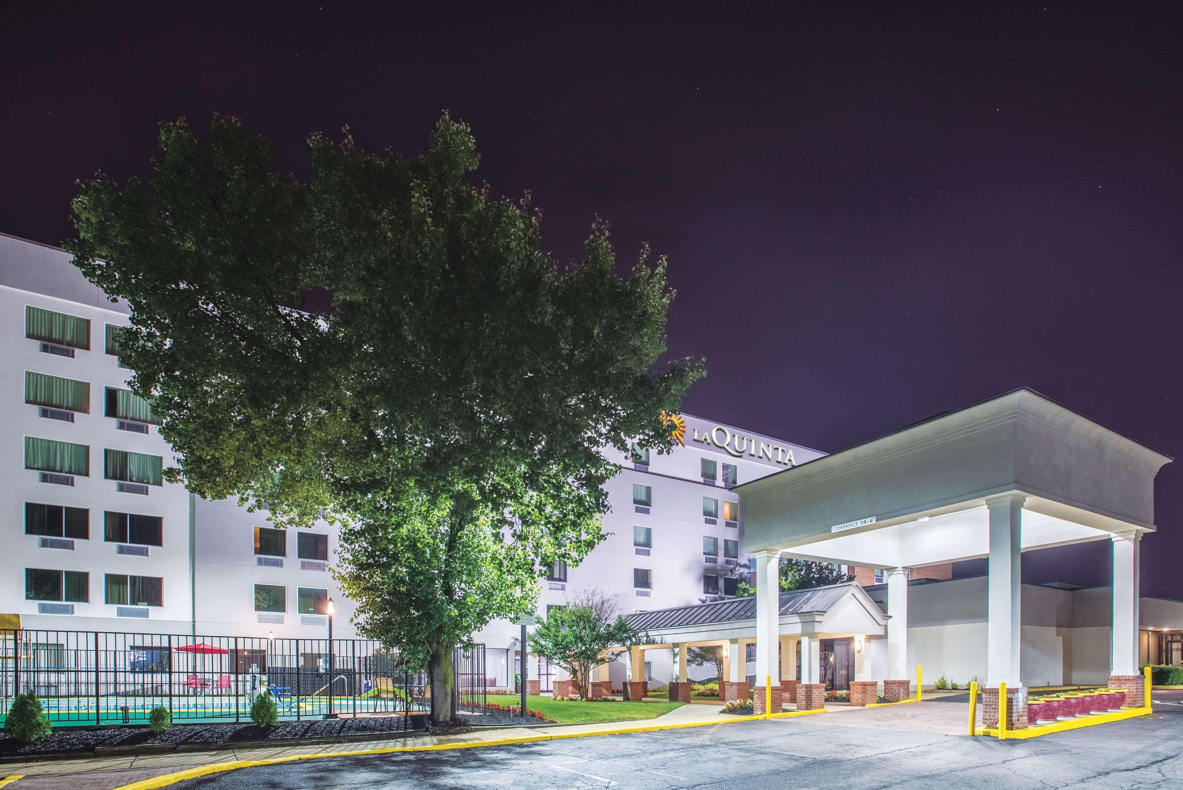 La Quinta Inn & Suites By Wyndham Dc Metro Capital Beltway Capitol Heights Ngoại thất bức ảnh
