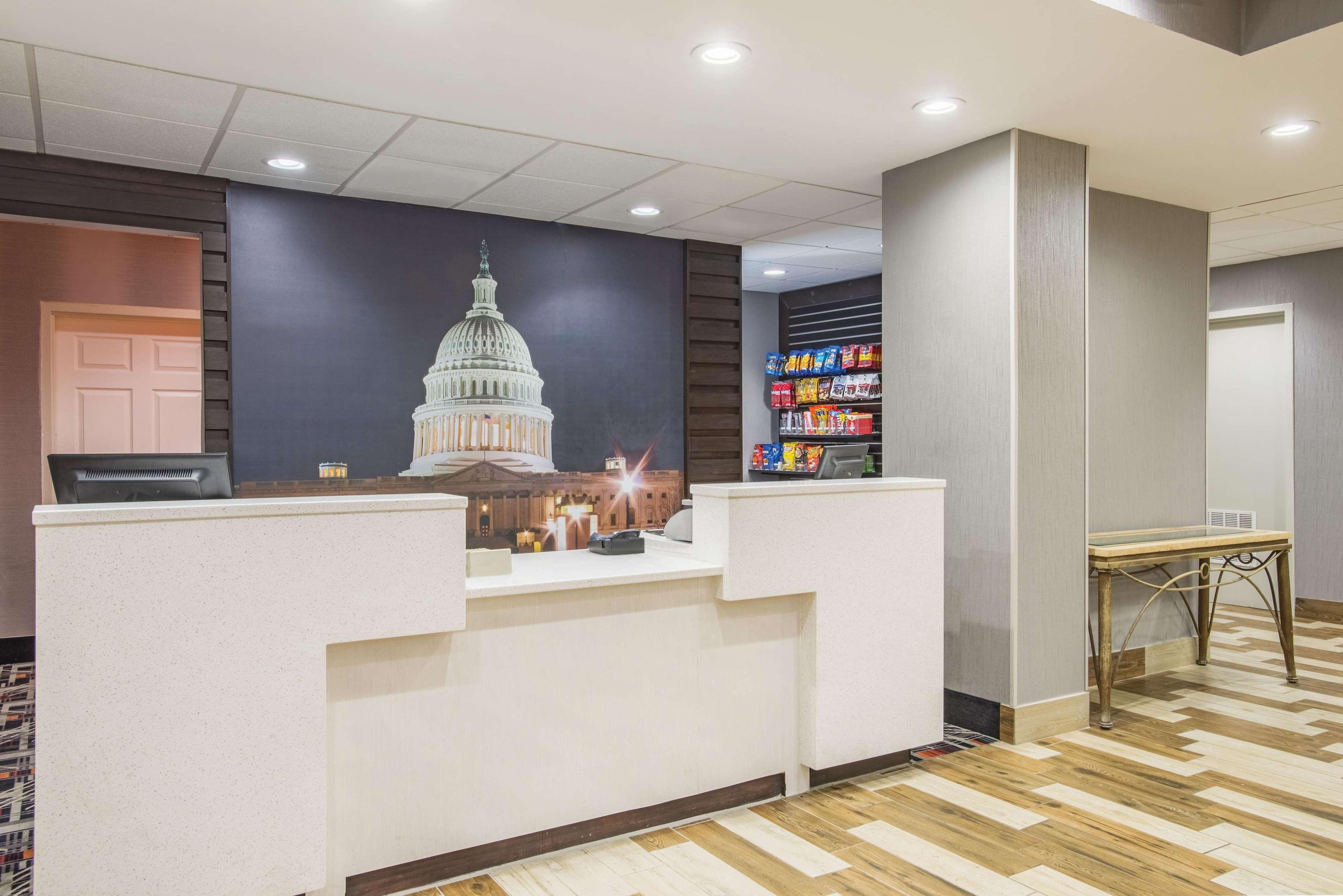 La Quinta Inn & Suites By Wyndham Dc Metro Capital Beltway Capitol Heights Ngoại thất bức ảnh