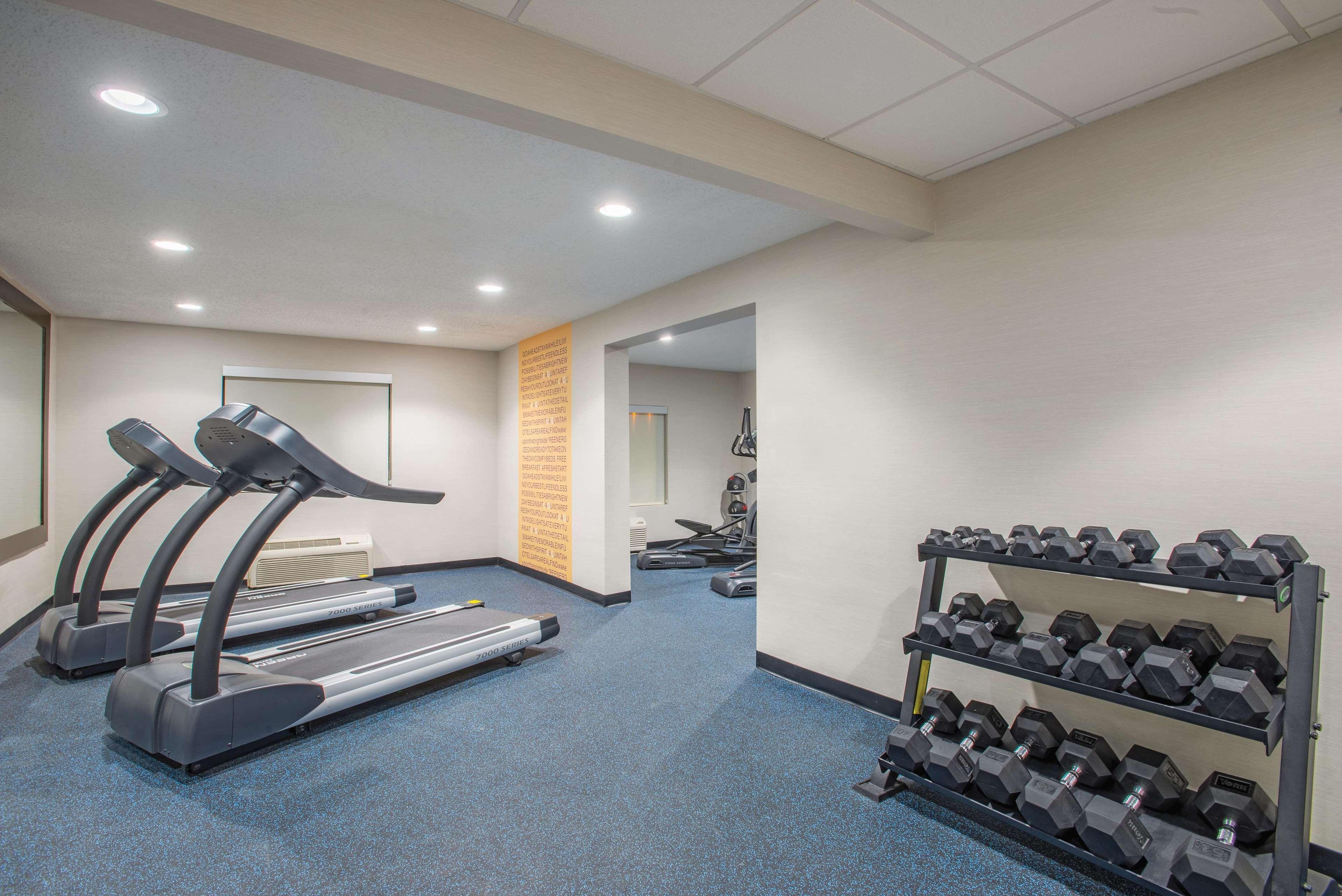 La Quinta Inn & Suites By Wyndham Dc Metro Capital Beltway Capitol Heights Ngoại thất bức ảnh